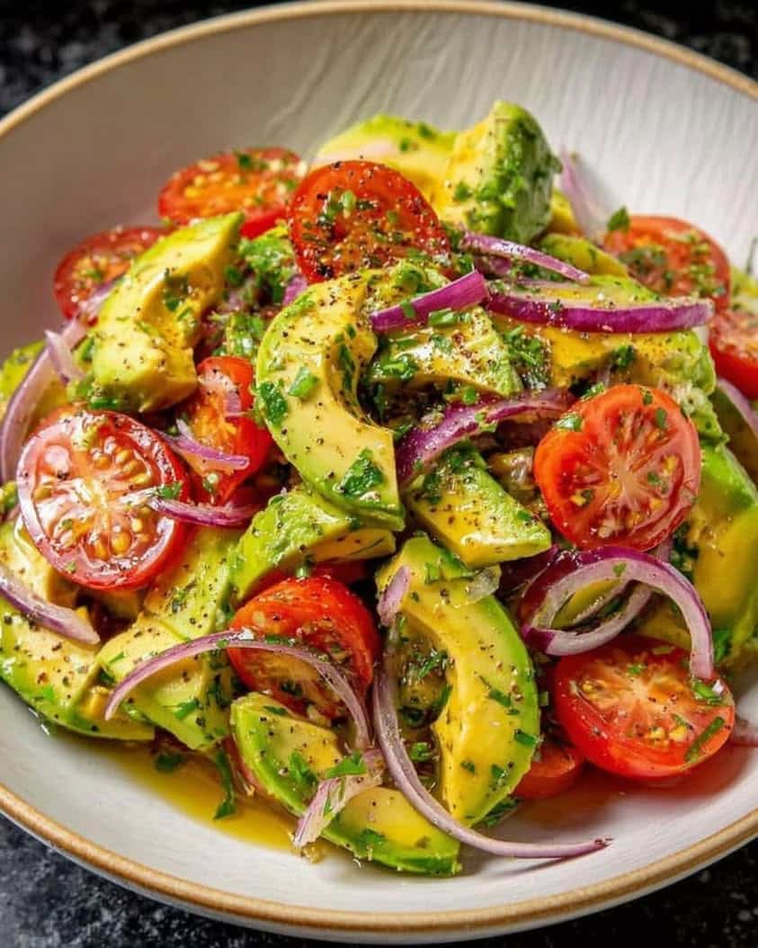 Fresh & vibrant Avocado Tomato Onion Salad! π₯π
Easy, healthy, and bursting with flavor. Perfect for any meal! 8 avocado tomato onion salad