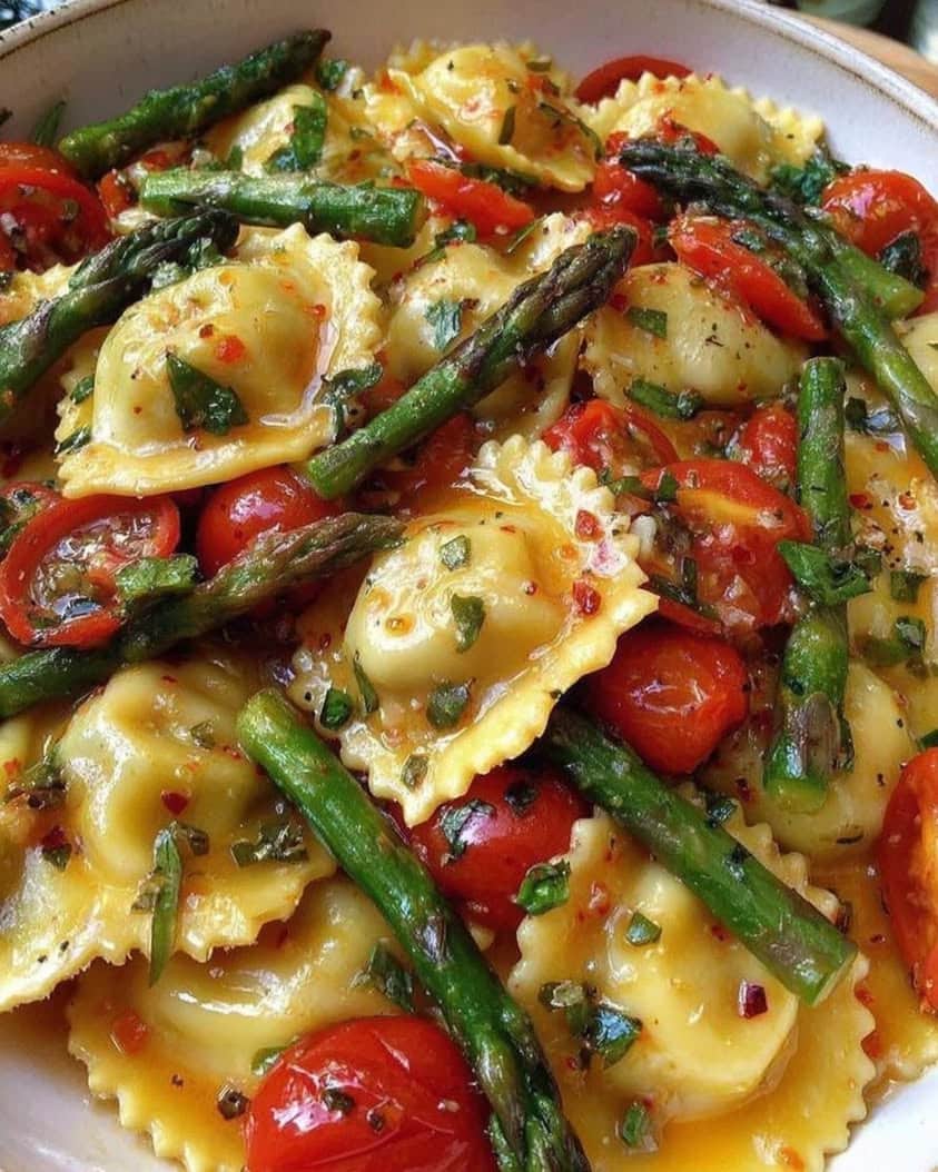 Ravioli with Tomatoes Asparagus Garlic and Herbs 1