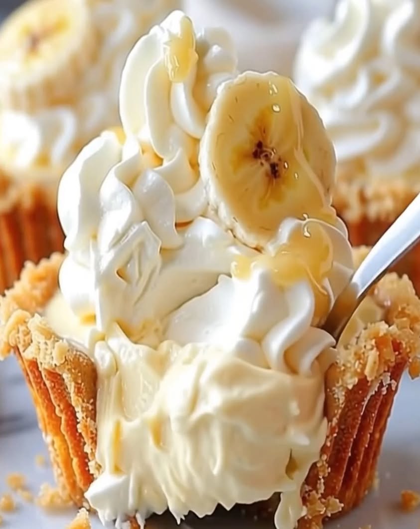 All the nostalgic banana cream pie flavor—silky banana pudding buttery graham crust and a fluffy whipped cream top—wit