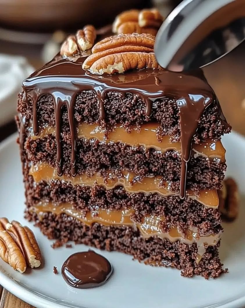 Decadent Chocolate Turtle Dream Cake 🍫