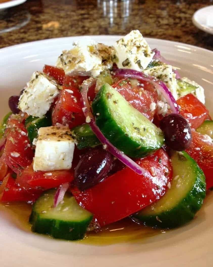 Authentic Greek Horiatiki Salad: A Traditional Village Recipe