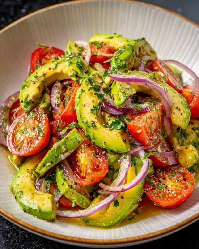 The Perfect Avocado Tomato Onion Salad Recipe for a Quick Summer Side