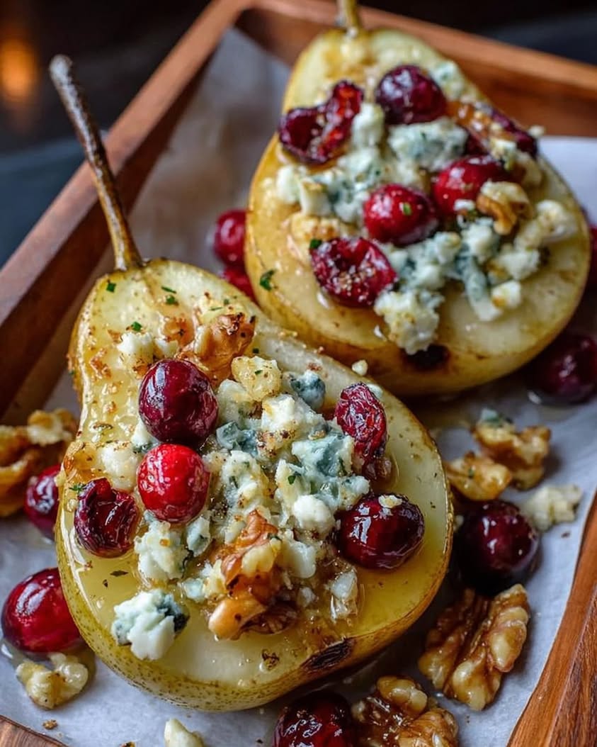 Baked Pears with Cranberries and Honey: A Perfect Fall Dessert Recipe