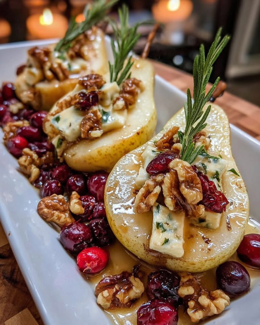 Baked Pears with Brie, Walnuts, and Cranberries: A Sweet and Savory Fall Dessert