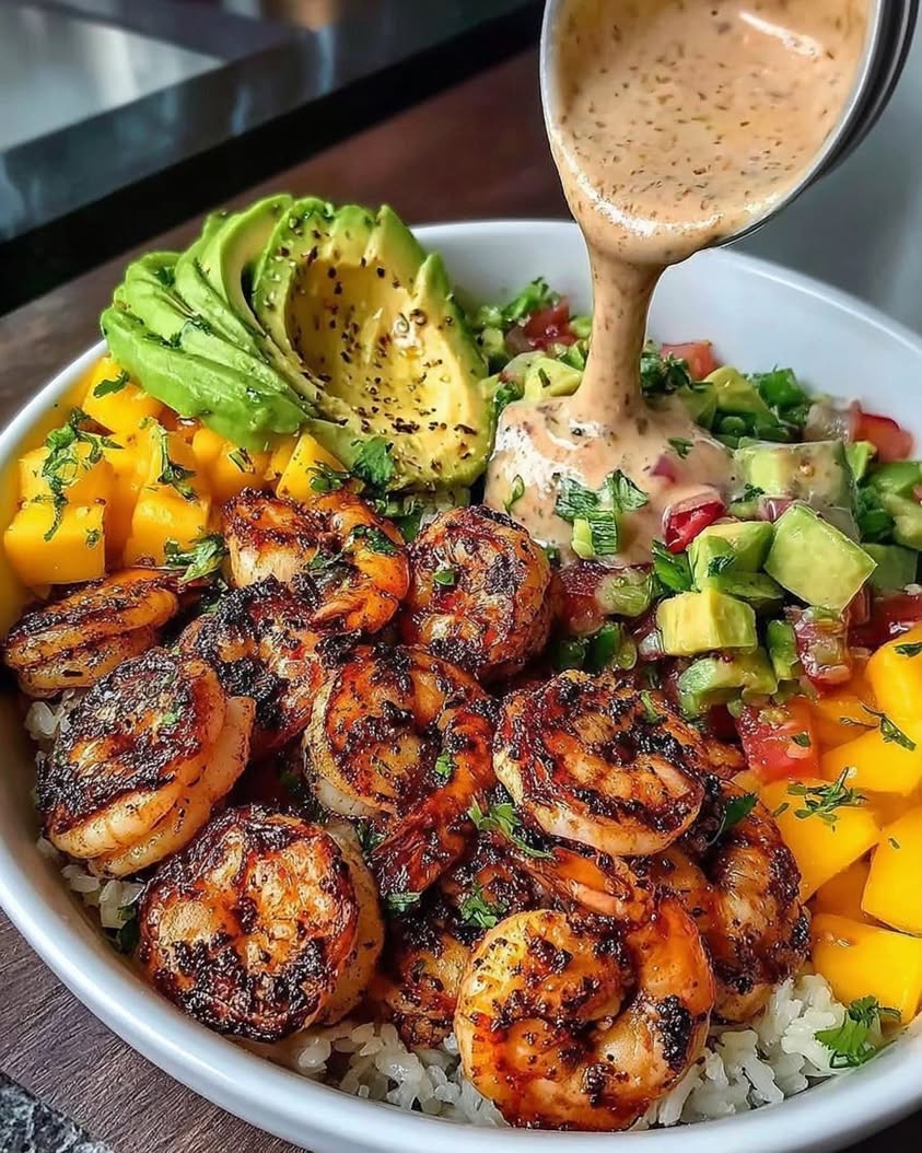 Shrimp and Avocado Bowls with Mango Salsa Lime Chili Sauce 2