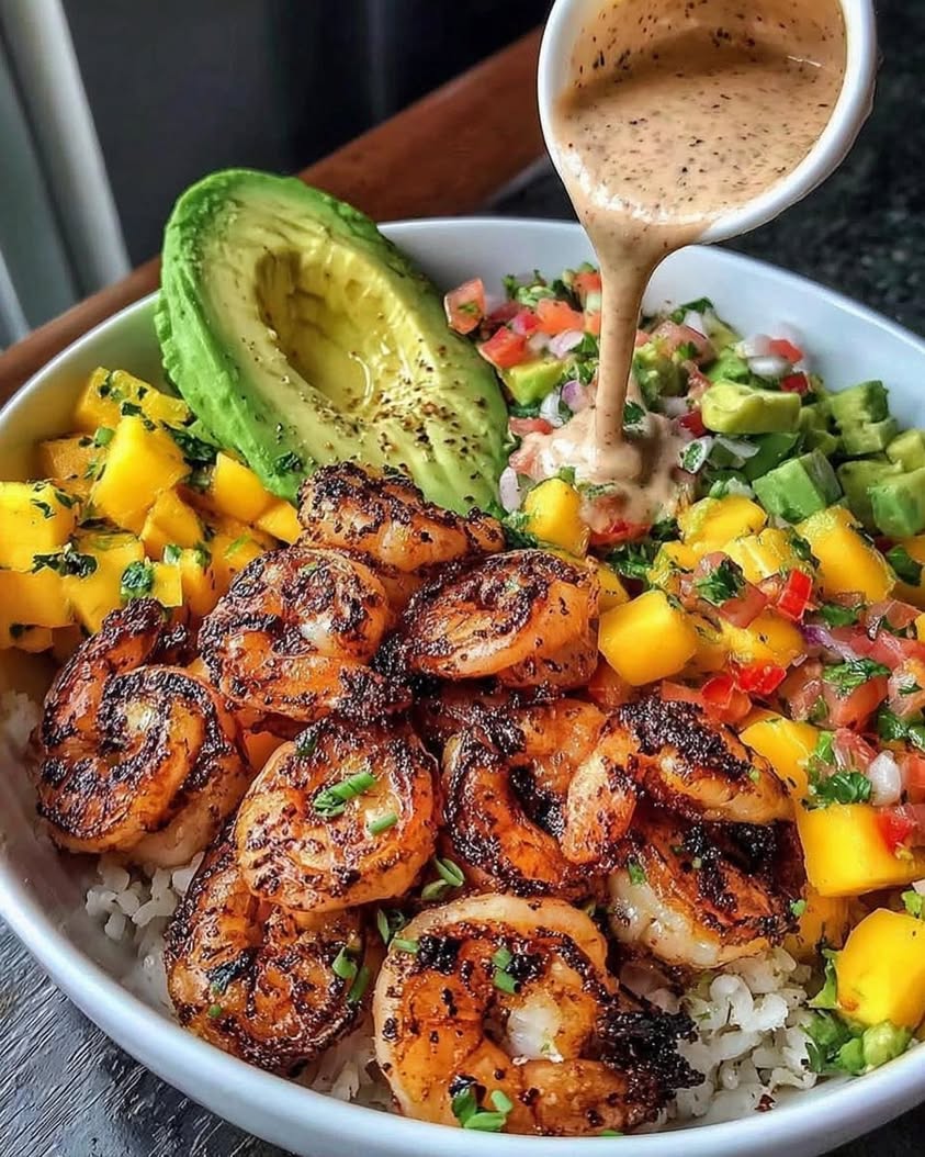 Shrimp and Avocado Bowls with Mango Salsa Lime Chili Sauce