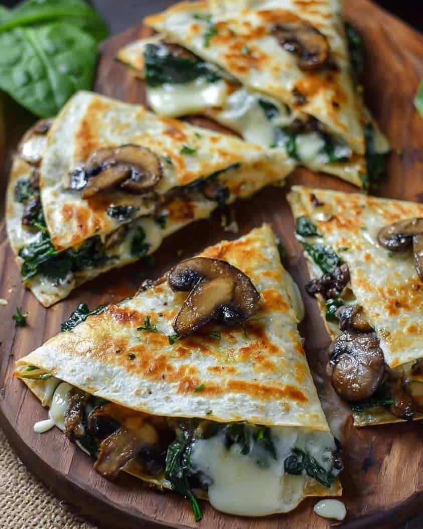 Crispy Baked Spinach Mushroom Quesadillas You Will Love